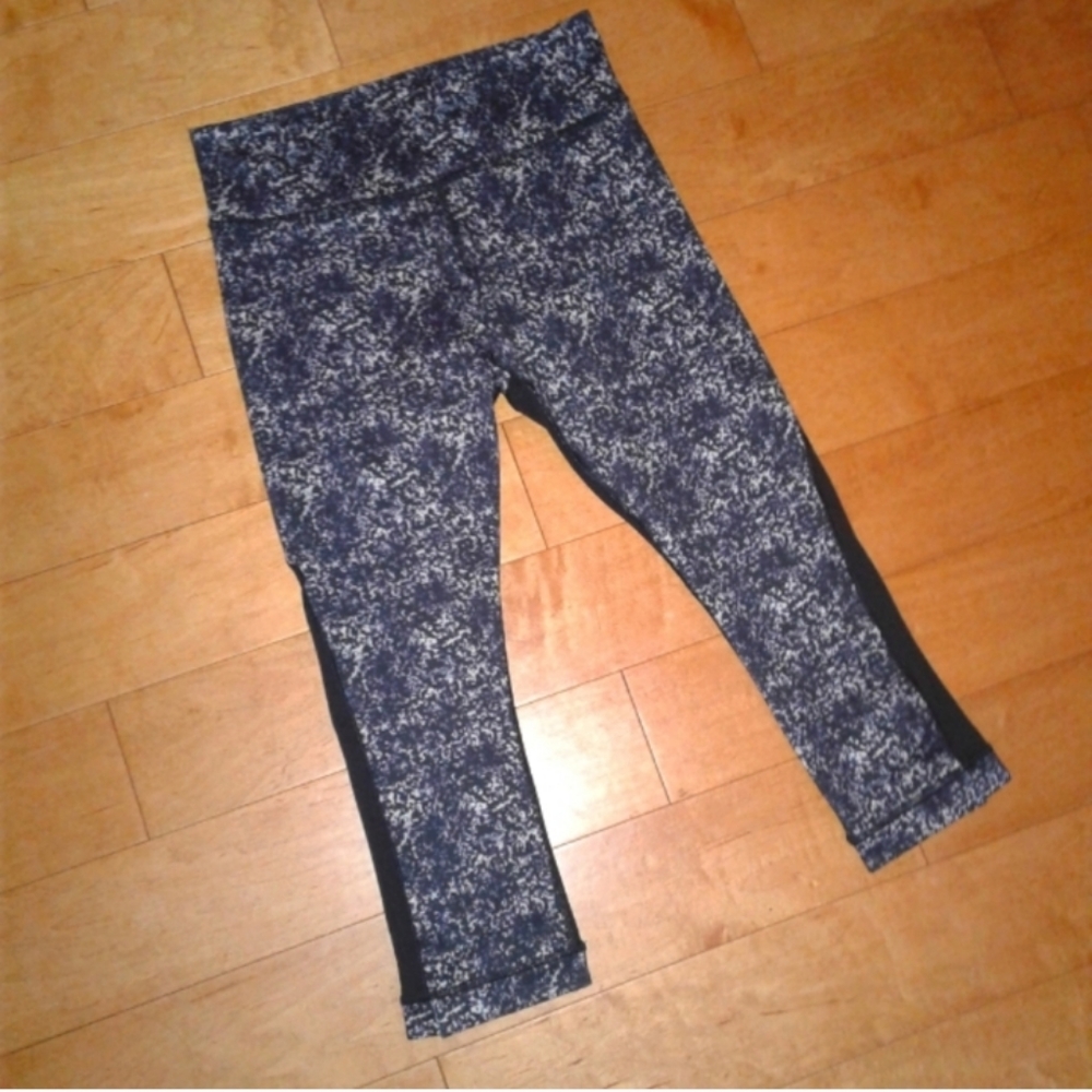 LULULEMON Pace rival REAL QUICK CROP sz 6 print pattern leggings pants seawheeze